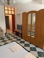 Room-villa ata Razanac - Apartment