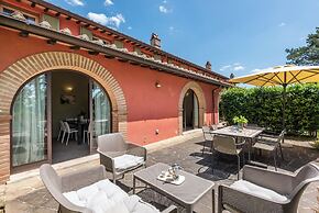Deluxe Apartment in Villa Salvia - Cignella Resort Tuscany