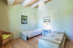 Deluxe Apartment in Villa Salvia - Cignella Resort Tuscany