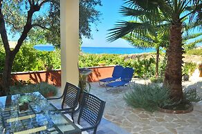 Holiday House Angelos B on Agios Gordios Beach