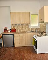 Holiday House Angelos B on Agios Gordios Beach