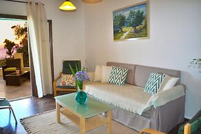 Holiday House Angelos C on Agios Gordios Beach