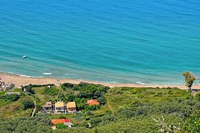 Holiday House Angelos on Agios Gordios Beach