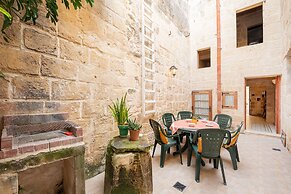 3 Bedrooms House of Character in Rabat Near Mdina - Casa Melita