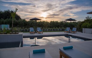 Eleanthi Modern Living