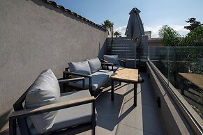 Eleanthi Modern Living