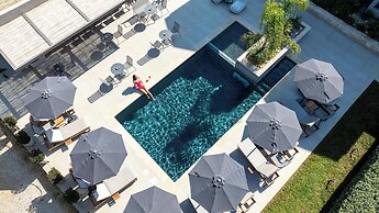 Eleanthi Modern Living