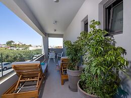 Eleanthi Modern Living