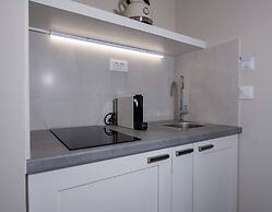 Eleanthi Modern Living