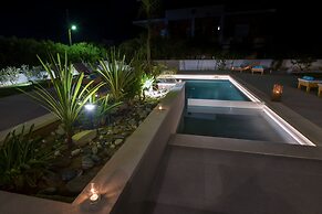 Eleanthi Modern Living