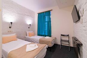 Travelto Kazanskiy 43