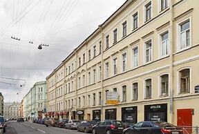 Travelto Kazanskiy 43