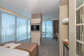 The Conforium Hotel Van