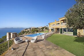 Luxury Villa Luna Suites frente al mar