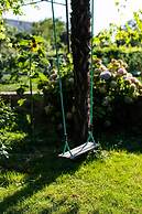 Sunflower House With a Pool and Large Garden