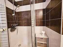 Maison de Ville Confortable Avec Cour Intérieure