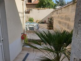Maison de Ville Confortable Avec Cour Intérieure