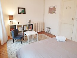 Maison de Ville Confortable Avec Cour Intérieure