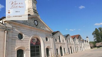 Maison de Ville Confortable Avec Cour Intérieure