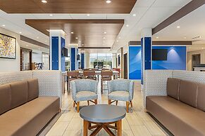 Holiday Inn Express and Suites Ukiah by IHG