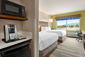 Holiday Inn Express and Suites Ukiah by IHG