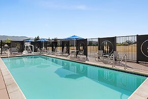 Holiday Inn Express and Suites Ukiah by IHG