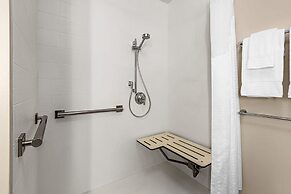 Holiday Inn Express and Suites Ukiah by IHG