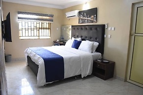 Stunning 3-bed House in Well Secured Estate, Lekki