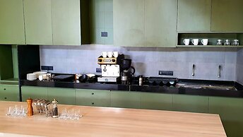 Mayura Aureole Co-living - Hostel