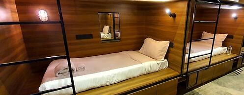 Mayura Aureole Co-living - Hostel