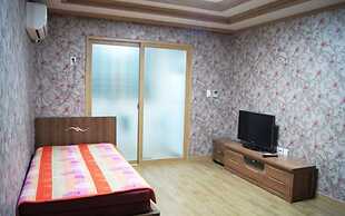 Yeosu Haedong Vill Hostel