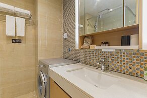 Bainianhui International Apartment