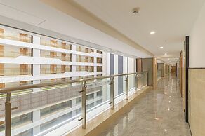 Bainianhui International Apartment