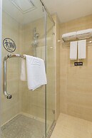 Bainianhui International Apartment