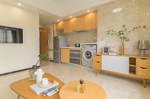 Bainianhui International Apartment