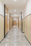 Bainianhui International Apartment