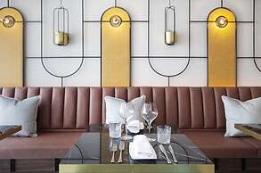 Nivia Born Boutique Hotel