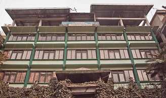 Goroomgo Shambhu Darjeeling