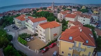 A2 - Modern Luxury apt w. big Balcony, sea View,