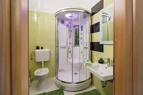 A2 - Modern Luxury apt w. big Balcony, sea View,