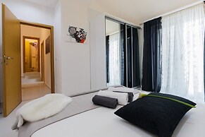 A2 - Modern Luxury apt w. big Balcony, sea View,