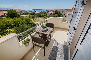 A2 - Modern Luxury apt w. big Balcony, sea View,