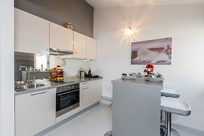 A2 - Modern Luxury apt w. big Balcony, sea View,