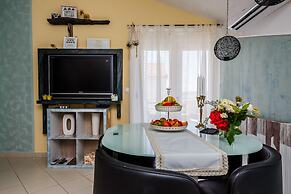 A3 - Modern Luxury apt With Balcony and sea View