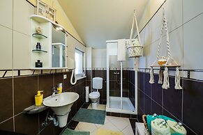 A3 - Modern Luxury apt With Balcony and sea View