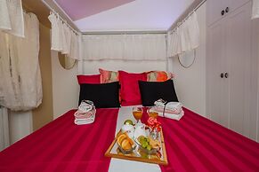 A3 - Modern Luxury apt With Balcony and sea View