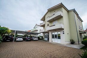 A3 - Modern Luxury apt With Balcony and sea View