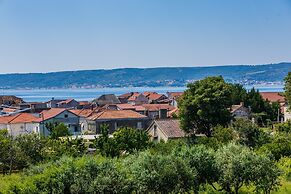 A3 - Modern Luxury apt With Balcony and sea View