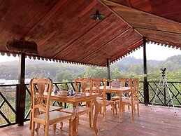 Tree of Life Vanvilas Riveredge