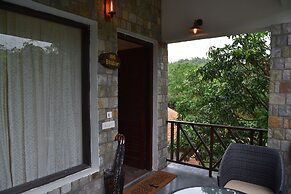 Tree of Life Vanvilas Riveredge